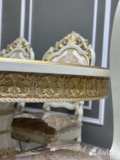 Комплект стол и стулья