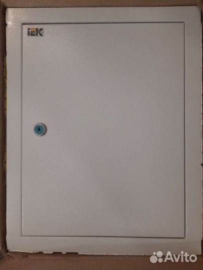 Шкафчик электрощитовой