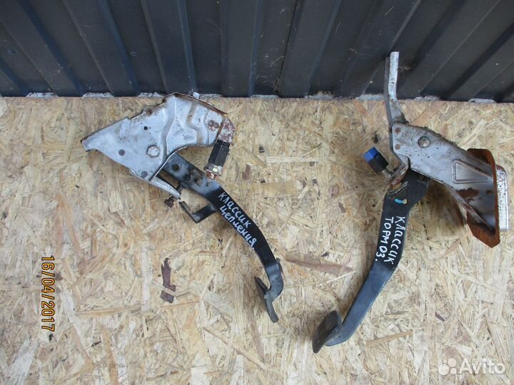 Педаль сцепления тормоза Ниссан Альмера Классик