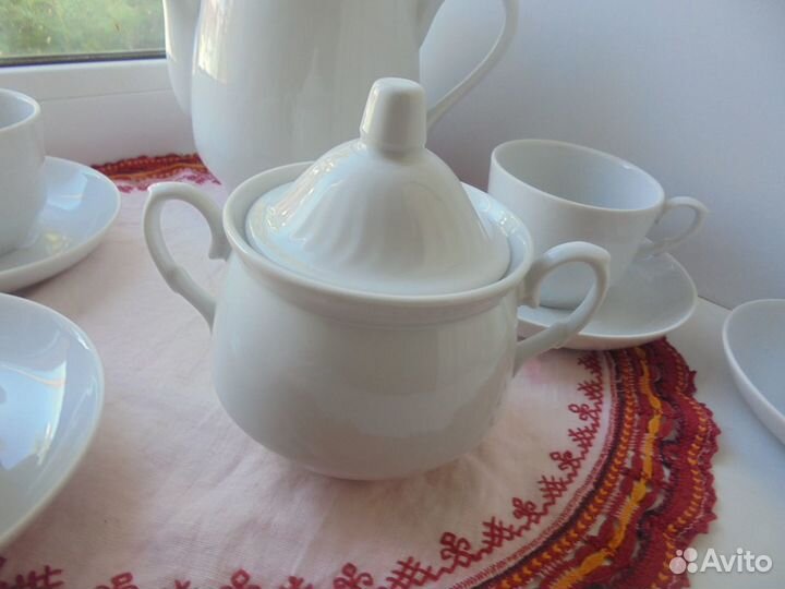 Чайн наб фарф Белье чайник 1,75 л+ сах+ 4 чай пары