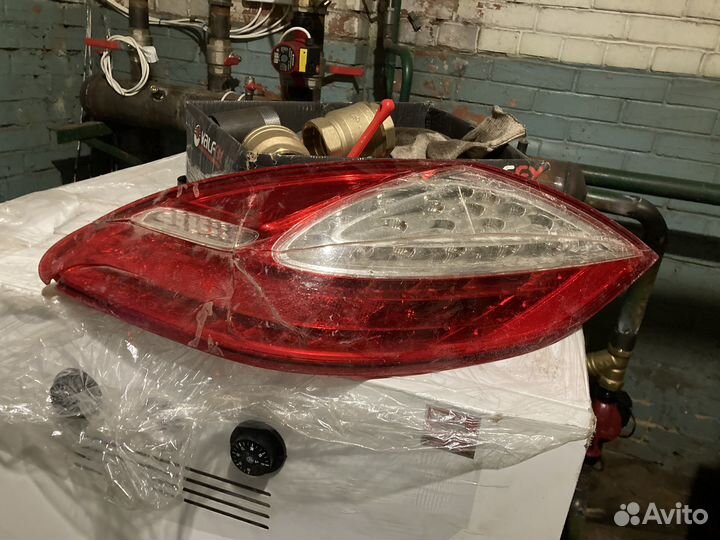 Задний фонарь porsche panamera
