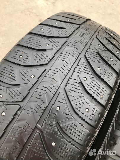 Bridgestone Ice Cruiser 7000 235/65 R17