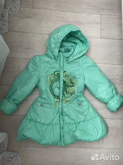 Куртка весення на девочку 104 110