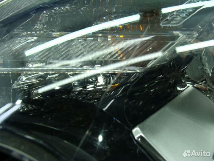 Фара левая Mitsubishi Outlander