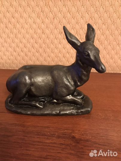 Настольная скульптура 