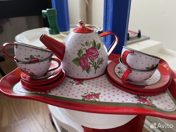 Чайный металлический сервиз