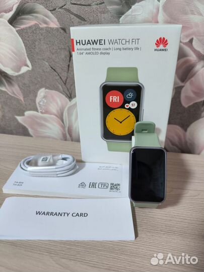 Смарт часы Huawei watch fit