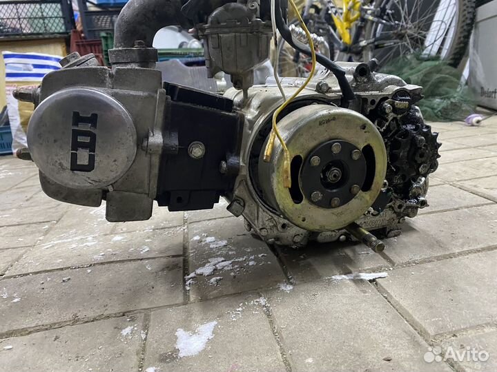 Двигатель yx125