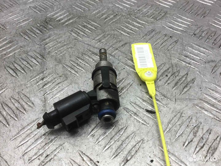 Форсунка Volkswagen Golf Axw
