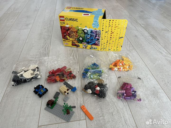 Lego Classic 10715