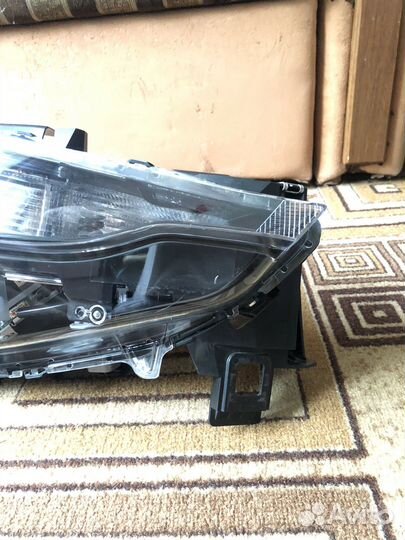 Фара правая Mazda CX-5 (2017-2023)
