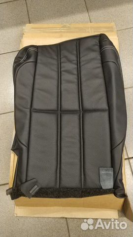 Обивка подушки заднего сиденья Range Rover 2010