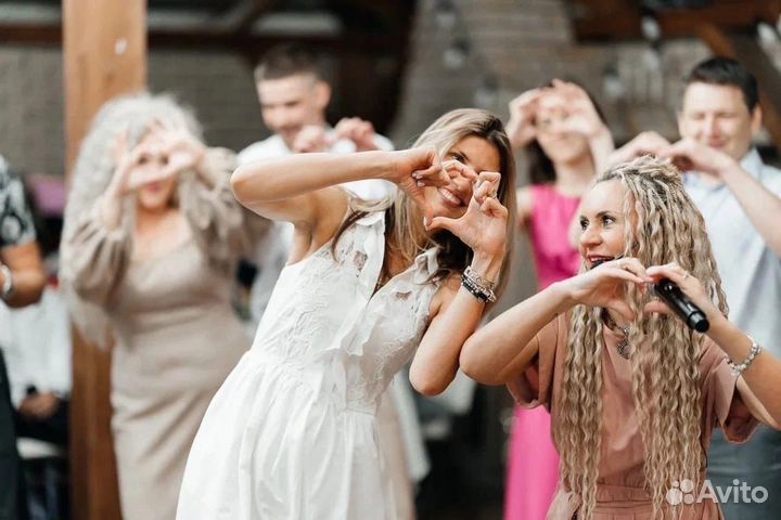 Ведущая (тамада) на праздник