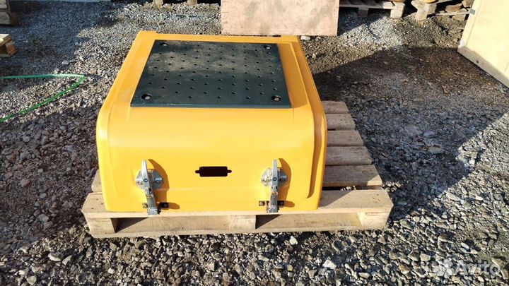 Бардачок экскаватора Hyundai R260LC-9