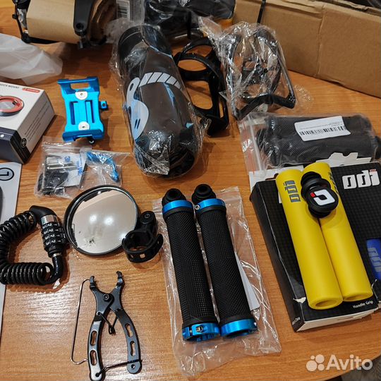 Аксессуары для велосипеда новые