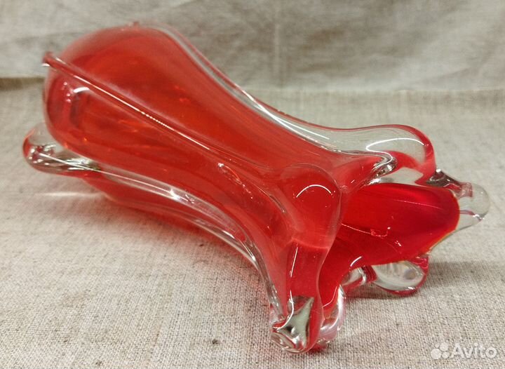 Ваза. Цветное Чешское стекло 22 см. из СССР