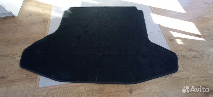 Ковер в багажник toyota prius NHW 20