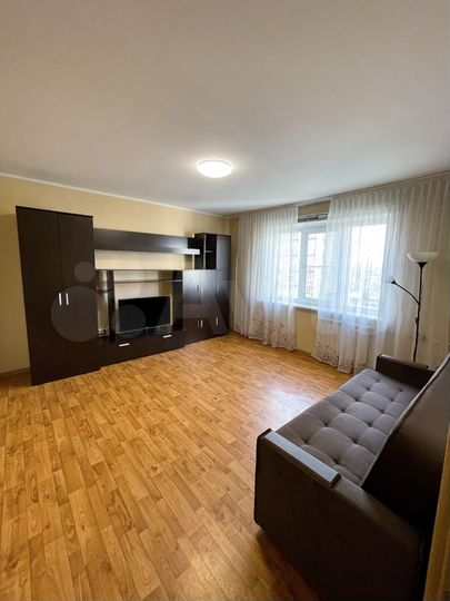 2-к. квартира, 56 м², 9/10 эт.