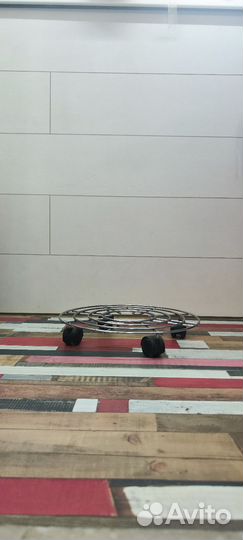 Большой керамический горшок для цветов