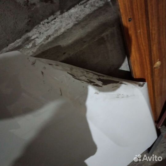 Капот на LADA xray