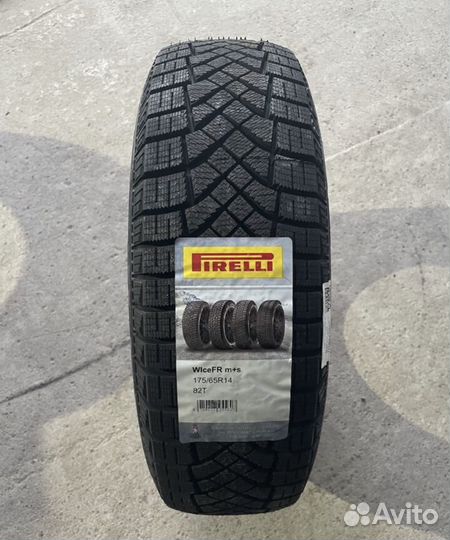 Pirelli Ice Zero FR 175/65 R14
