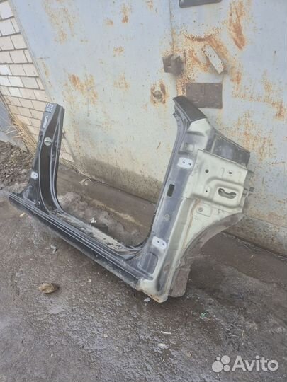 Порог правый Kia Cerato 2 TD