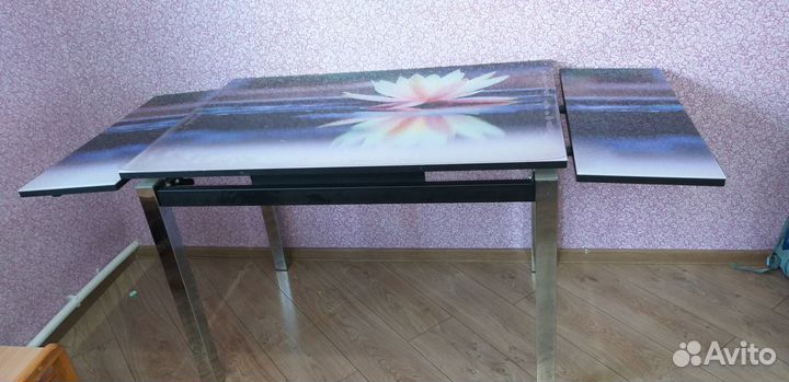 Кухонный стол