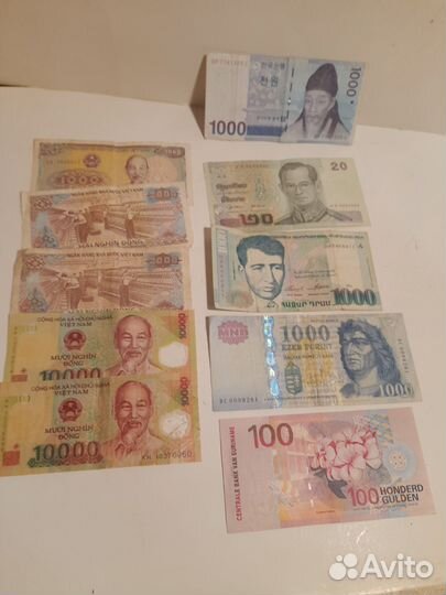 Коллекционные банкноты из разных стран