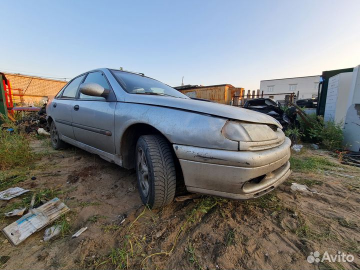Renault Laguna 1