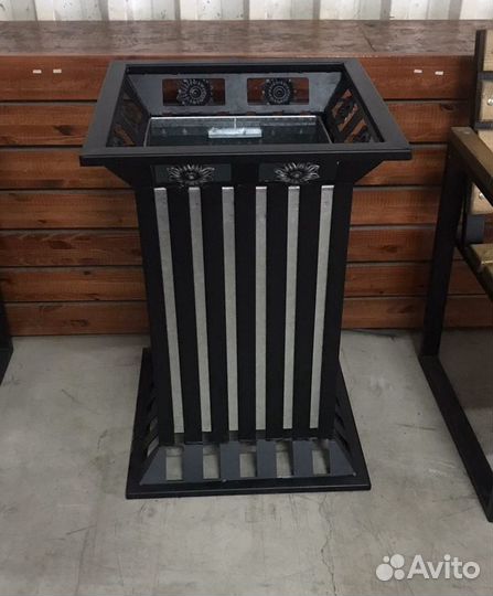 Урна металлическая 0,56*0,56 h-0,82м. (объем 100л)