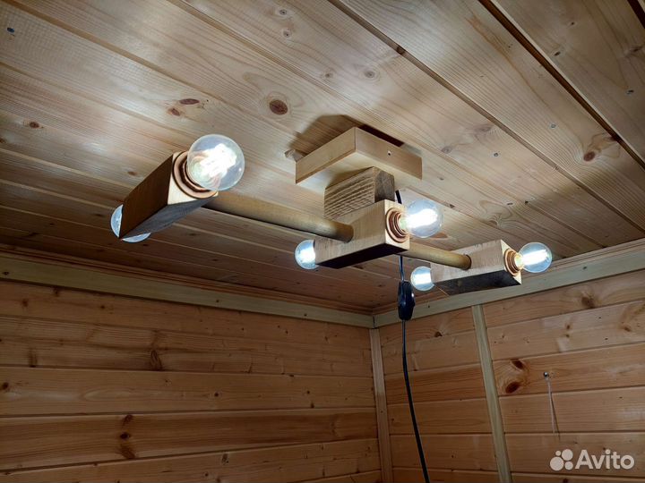 Светильник потолочный деревянный хай-тек