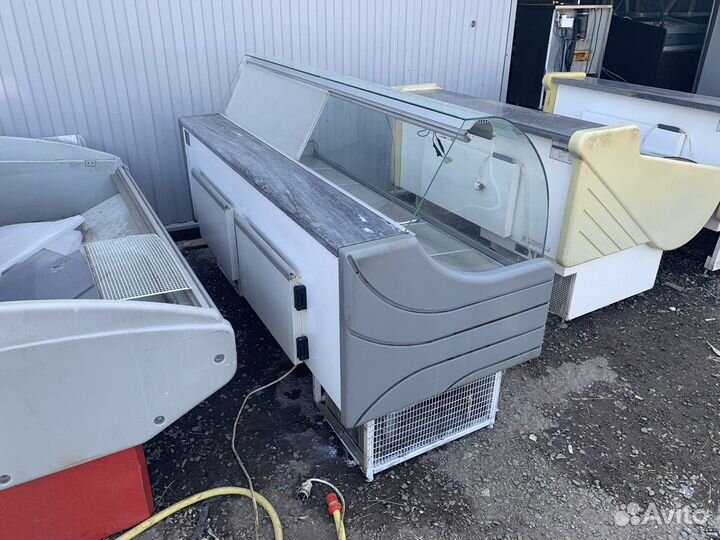 Холодильная витрина бу