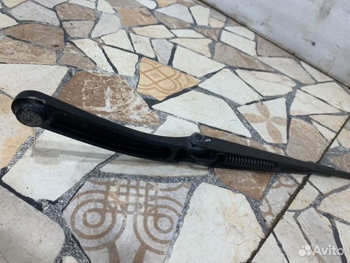 Поводки дворников Audi A5 купе 1.8 2008