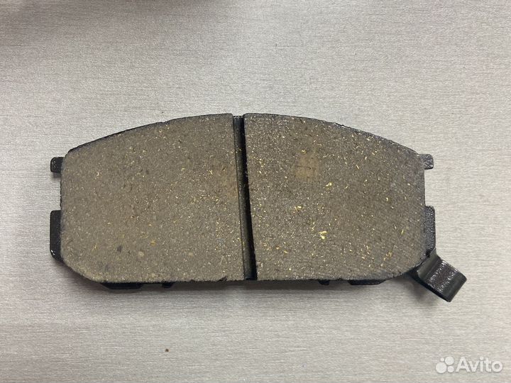 Передние тормозные колодки toyota previa 1990-1999