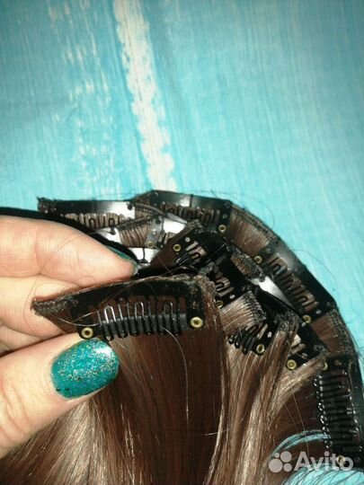 Волосы на заколках искусственные