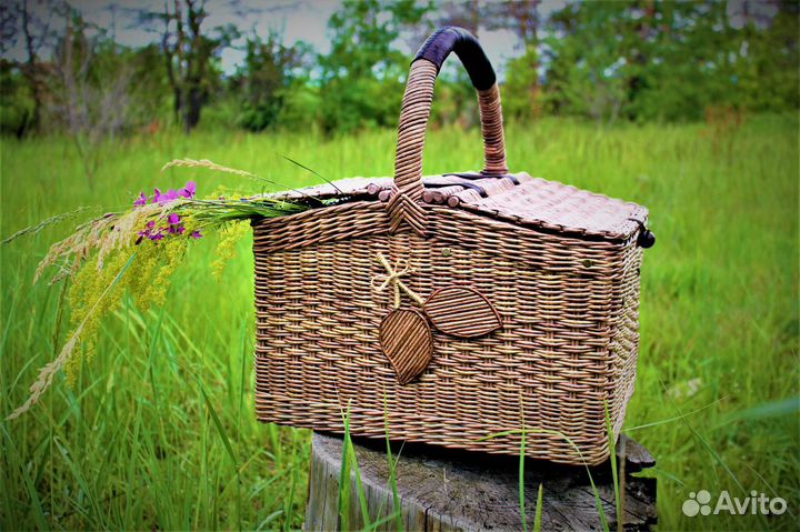 Корзина плетеная с крышкой