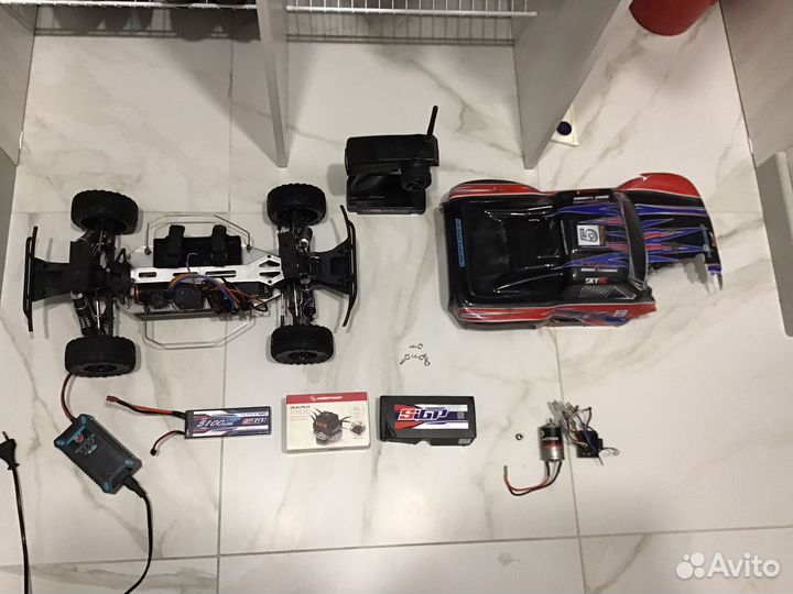 Радиоуправляемая модель 1:10 vrx racing dt5