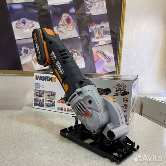 Дисковая аккумуляторная пила worx SAW WX527 (бдж)