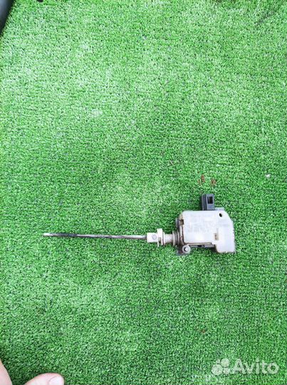 Активатор замка багажника Skoda Octavia A5/ A 5 1Z