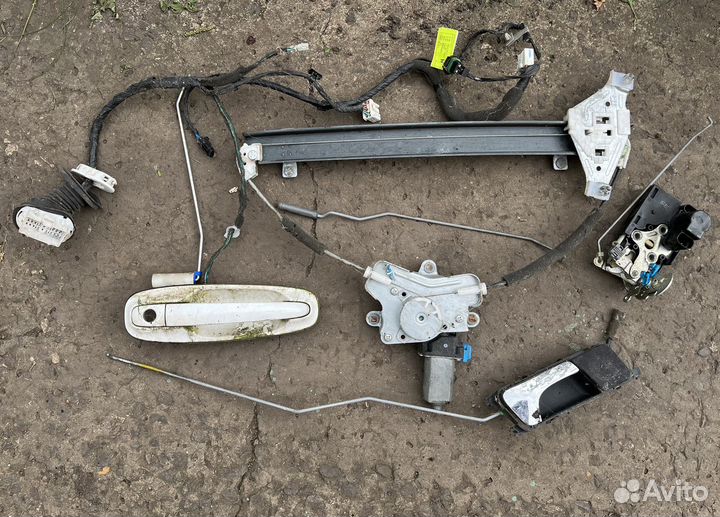 Стеклоподъемник перед daewoo gentra