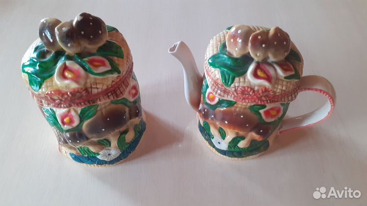 Заварочный чайник + сахарница