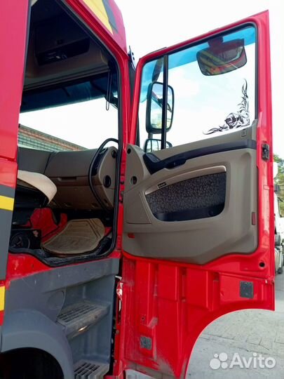 DAF XF 105.460 с полуприцепом, 2009