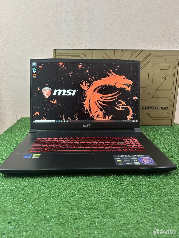 Новый MSI Katana 17,3" на i5-12450H/RTX2050/SSD