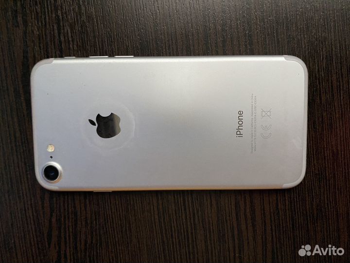 iPhone 7, 32 ГБ