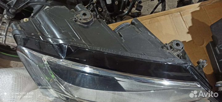 Фары комплект оригинал jetta 6