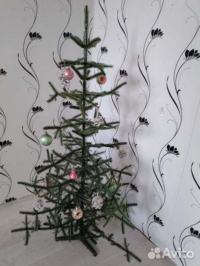 Елка искусственная б/у,h - 1,5 m, (СССР)