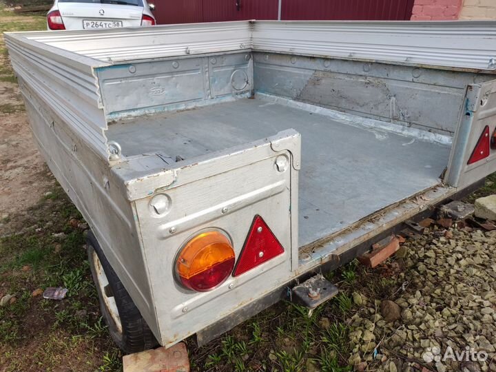 Прицеп легковой