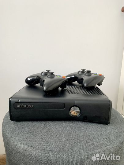 Xbox 360 slim + kinect