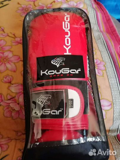 Боксерские перчатки