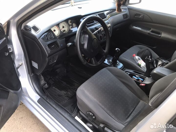 Mitsubishi Lancer 1.3 МТ, 2005, 188 000 км